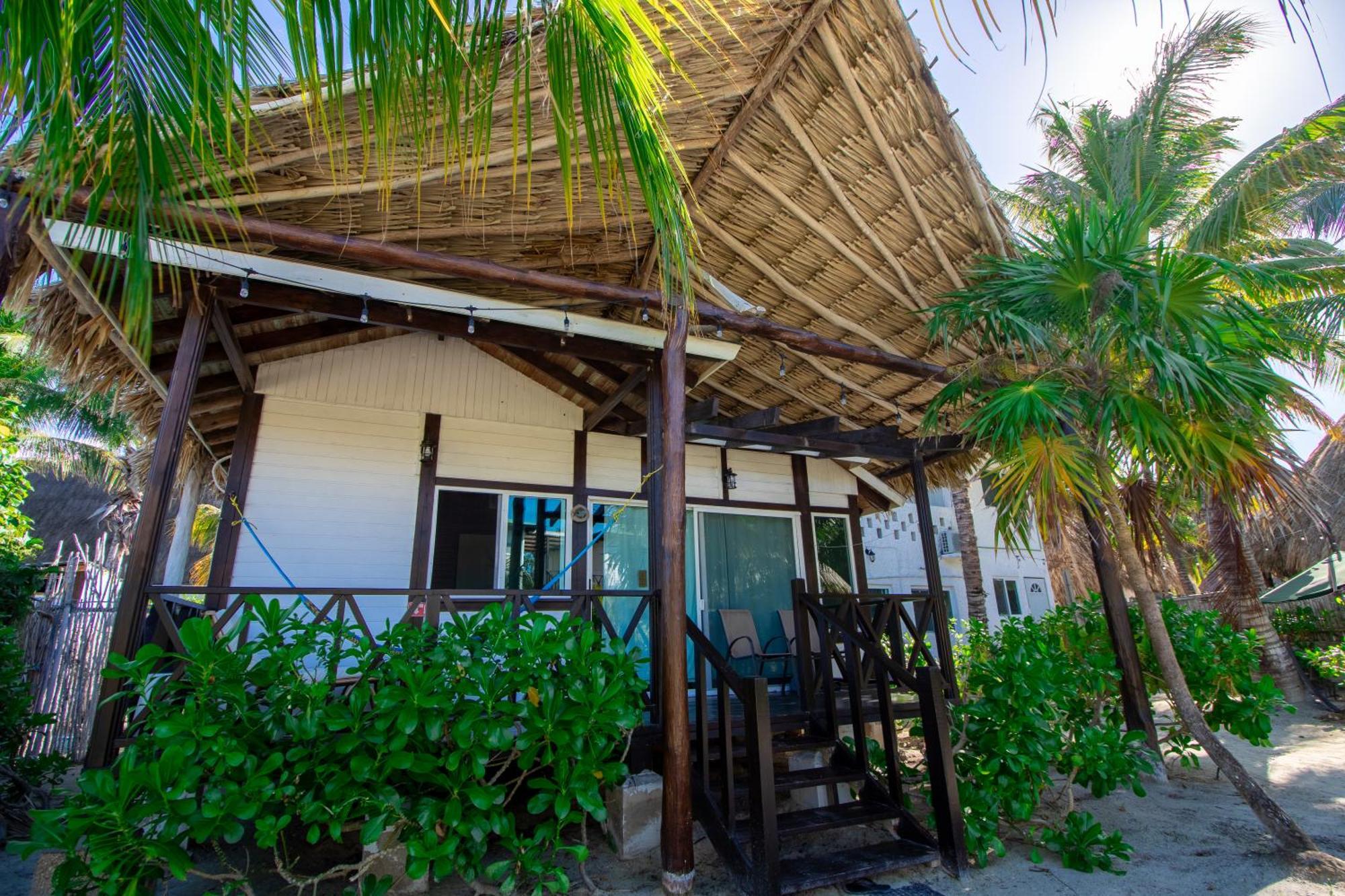 Villas El Encanto Holbox Exterior photo